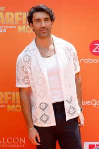 Justin Baldoni Claims Blake Lively Caused Costars to Exclude Her